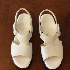 SAS Tripad Comfort Sandal Size 8 N White
